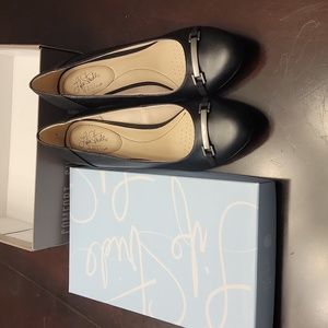 Life Stride Patricia Pumps size 10